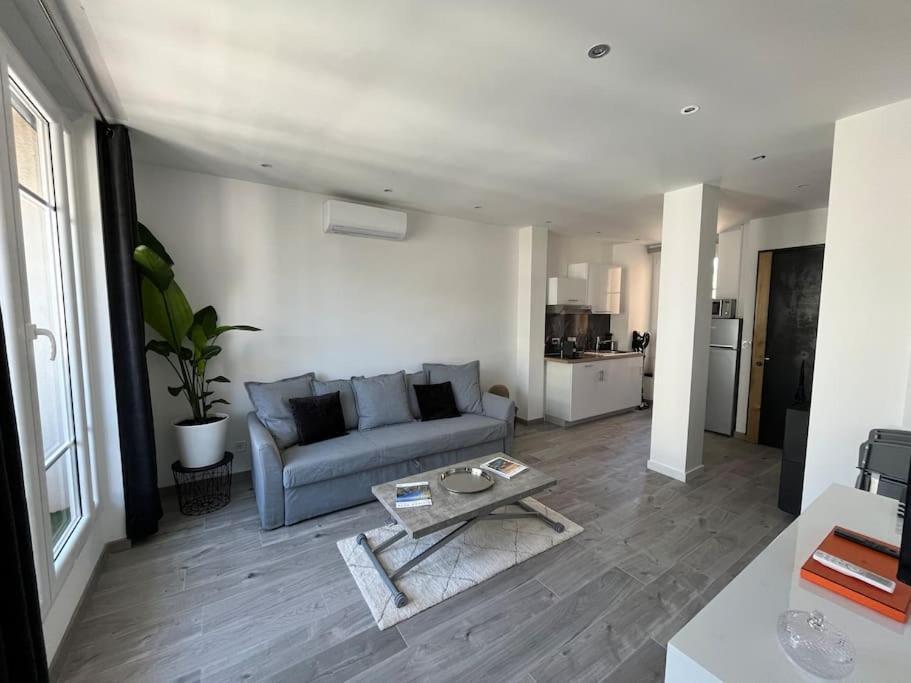 Vue Mer Le Montana Cannes Bagian luar foto
