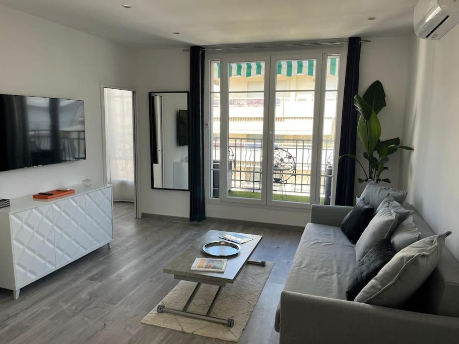Vue Mer Le Montana Cannes Bagian luar foto